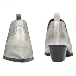 Nine West Cahluz Western Booties Metallic Mindset