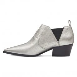 Nine West Cahluz Western Booties Metallic Mindset