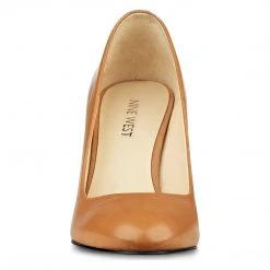 Nine West Handjive Round Toe Pumps Heels