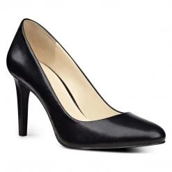 Nine West Handjive Round Toe Pumps