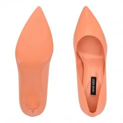 Nine West Ezra Pointy Toe Pumps Y2K Revival