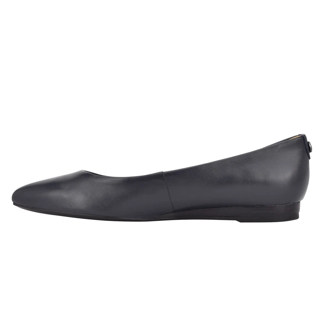 Nine West Ferdi 9x9 Pointy Toe Flats 6 Nine West Ferdi 9x9 Pointy Toe Flats