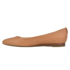 Nine West Ferdi 9x9 Pointy Toe Flats
