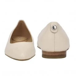 Nine West Ferdi 9x9 Pointy Toe Flats 6 Nine West Ferdi 9x9 Pointy Toe Flats