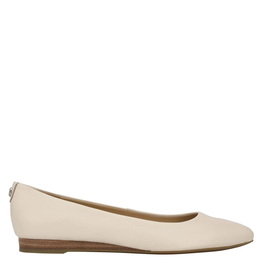 Nine West Ferdi 9x9 Pointy Toe Flats Nine West Ferdi 9x9 Pointy Toe Flats