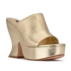 Nine West Y2K Revival Flower Platform Slide Sandals