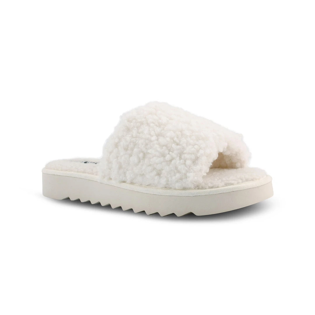 Nine West Fuzzie Cozy Flat Slide Sandals Mules & Slides 4 Nine West Fuzzie Cozy Flat Slide Sandals Mules & Slides