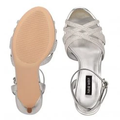 Nine West Y2K Revival Gobig Platform Sandals