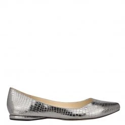 Nine West Speakup Almond Toe Flats Metallic Mindset
