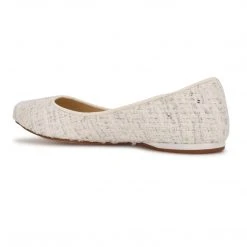 Nine West Speakup Almond Toe Flats Shoes 9 Nine West Speakup Almond Toe Flats Shoes