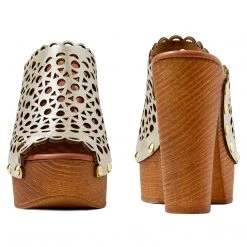 Nine West Star Heeled Clog Sandals 6 Nine West Star Heeled Clog Sandals